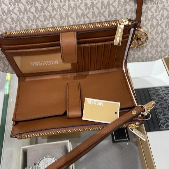 MICHAEL KORS LARGE DOUBLE ZIP WRISTLET WALLET PHONE CASE Luggage